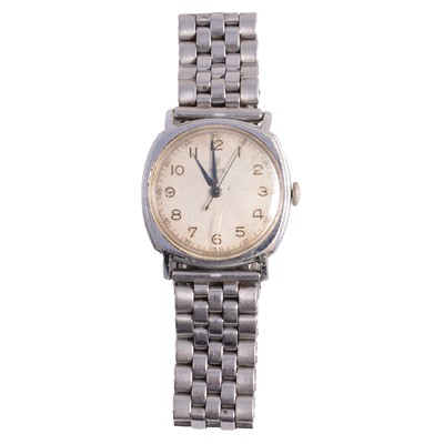 Lot 394A - Tudor - a gentleman's stainless steel manual wind bracelet wristwatch.