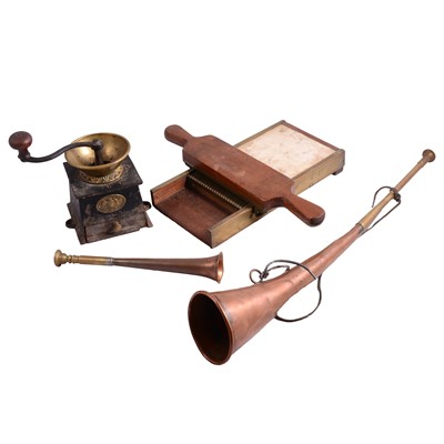 Lot 101 - Chemist’s vintage pill roller; two hunting horns; and an old coffee grinder.