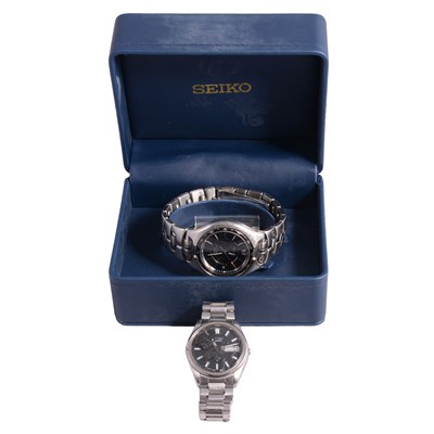 Lot 416 - Seiko - two gentlemen's stainless steel wristwatches.