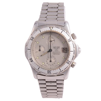 Lot 398A - Heuer - a gentleman's stainless steel automatic bracelet wristwatch.