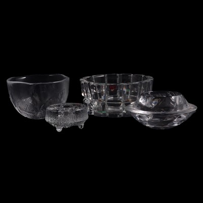 Lot 39 - Assortment of European Art Glass bowls and coasters etc.