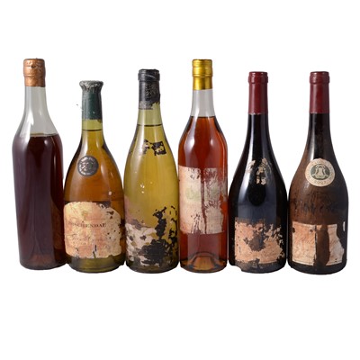 Lot 91 - Assorted world spirits and wines