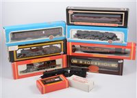 Lot 1030 - Hornby 00 gauge railways locomotives, wagons,...
