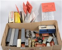Lot 1039 - Collection of model train kits, including...