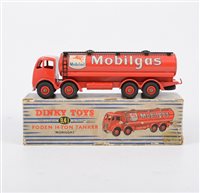 Lot 1197 - Dinky Toys; 941 Foden 14-ton ''Mobilgas''...