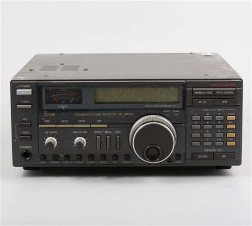Lot 401 - CB radio equipment; Pro 2004 programme am/fm...