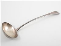 Lot 514 - A Georgian silver soup ladle, Old English...