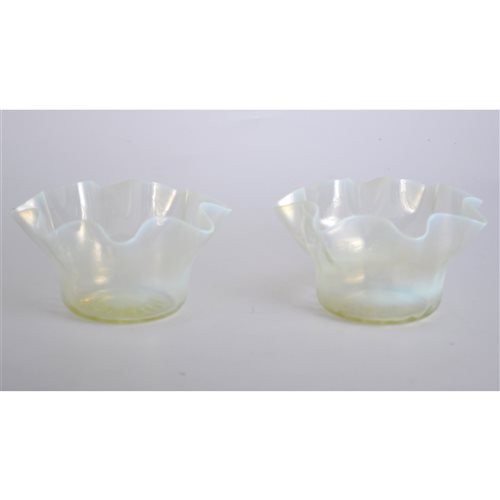 Lot 102 - Pair of Edwardian vaseline glass bowls, each...