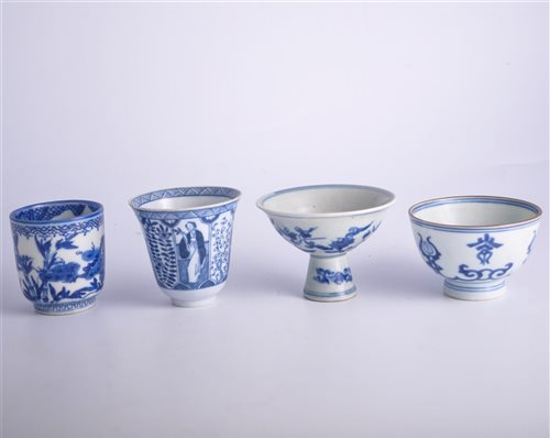 Lot 29 - Small Chinese blue and white stem cup, floral...