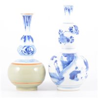 Lot 141 - Chinese blue and white double gourd-shape vase,...