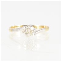 Lot 23 - A diamond solitaire ring, the old brilliant...