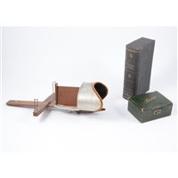 Lot 97 - A "Sun Sculpture" stereoscopic viewer by...