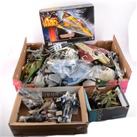 Lot 196 - Modern Star Wars vehicles and spacecraft,...