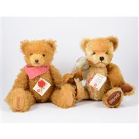 Lot 177 - Two Hermann teddy bears, including Oskar...