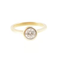 Lot 198 - A diamond solitaire ring, the brilliant cut...
