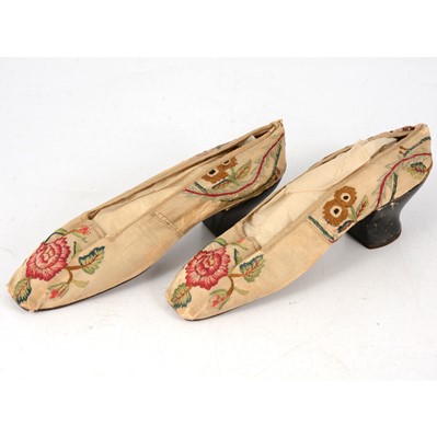 Lot 154 - A pair of ladies silk shoes, mid 18th Century