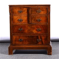 Lot 452 - Reproduction mahogany bedside cupboard