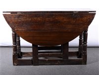 Lot 409 - Small oak wake table