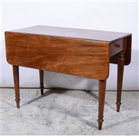 Lot 424 - Victorian mahogany Pembroke table