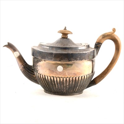 Lot 397 - George III silver teapot, William Bennett, London 1801