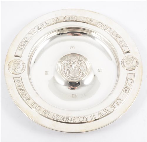 Lot 289 - A silver commemorative alms dish, 1000 years of the English Monarchy, by A E Jones