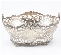 Lot 232 - Edwardian silver oval dessert basket, Carrington & Co, London 1901