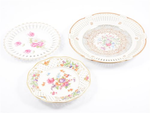 Lot 43 - A pair of Meissen style cabinet plates