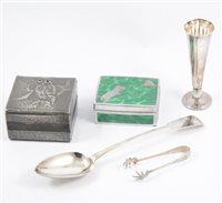Lot 163 - A tray of mixed metalware - Georgian fiddle pattern basting spoon, sugar tongs, glove stretchers, plated flatware and berry spoons and New Hall stainless steel teaware