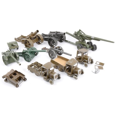 Lot 125 - Britains diecast military models, including three early military wagons all (af), two Howitzer heavy guns, 155mm gun, and other military field guns, one box.