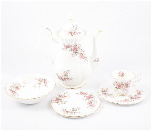 Lot 132 - An extensive Royal Albert, Lavender Rose, dinner and tea service, six place settings