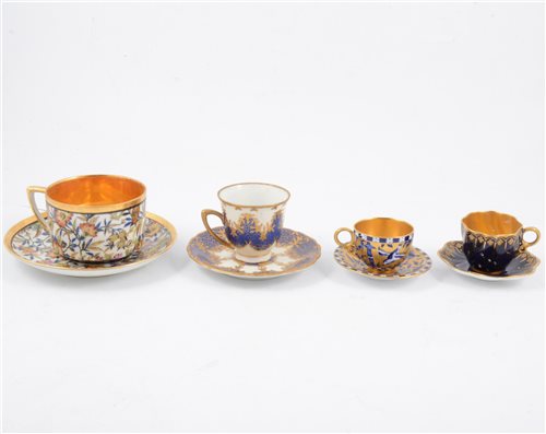 Lot 103 - Sixteen assorted 19th Century cups and saucers