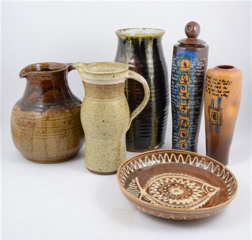 Lot 113 - A collection of studio pottery/ slipware