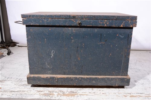 Lot 131 - A Cabinet makers tool chest, painted pine carcass with mahogany linings and trays.