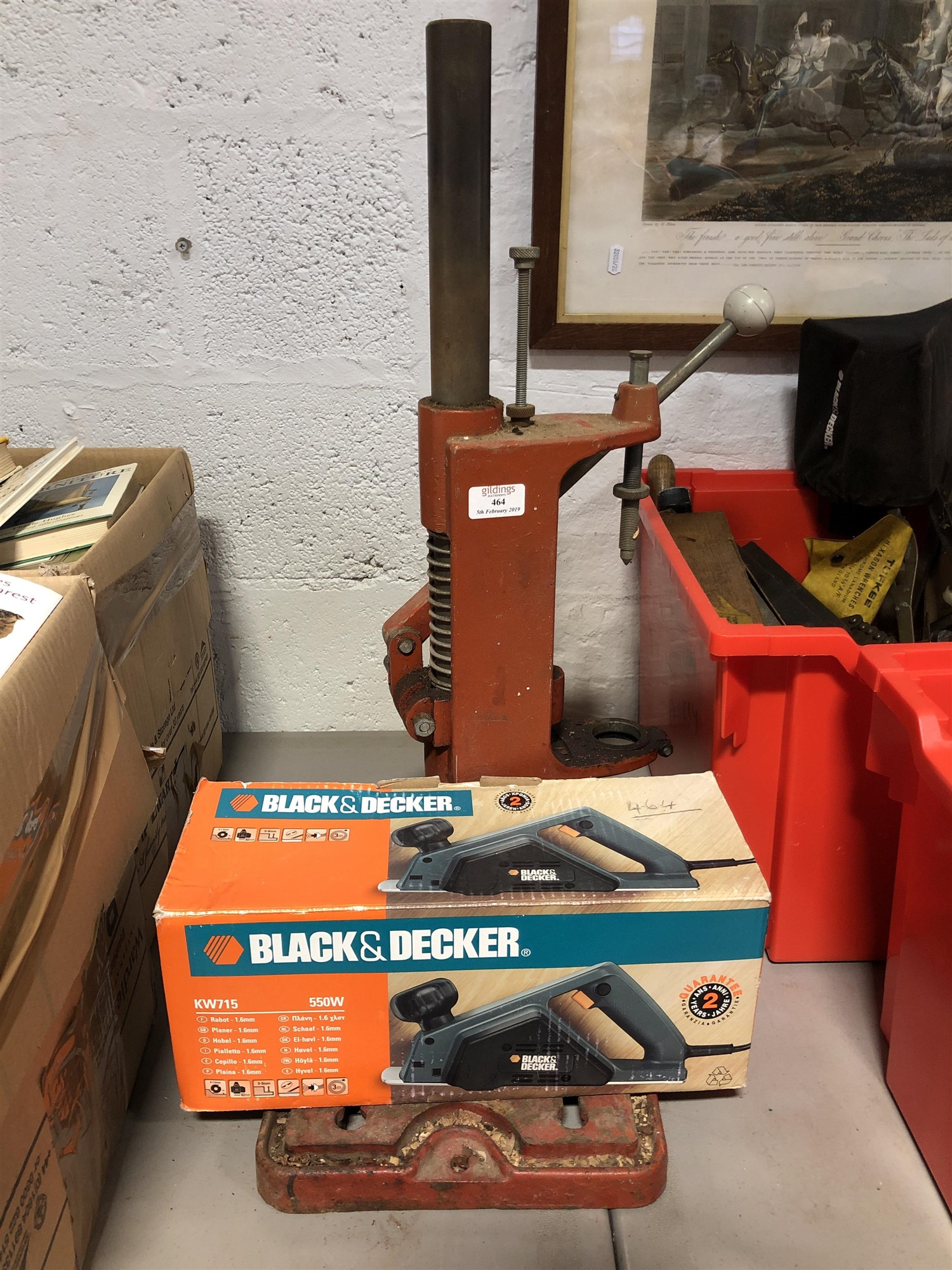 Lot 464 Bench Top Pillar Drill A Black And Decker