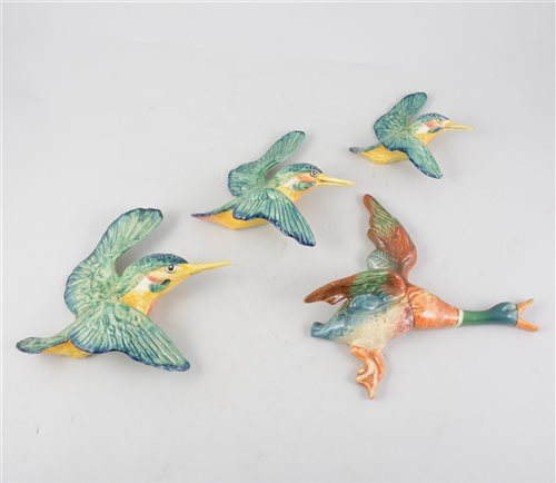 Lot 84 - Set of three Beswick pottery wall mounted seagull plaques, 35cm and smaller