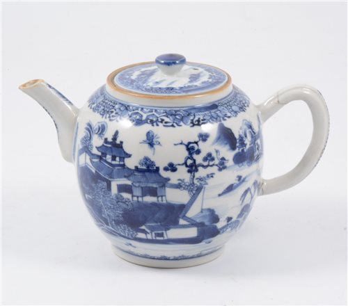 Lot 9 - Chinese export porcelain blue and white teapot, Qianlong