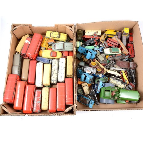 Lot 121 - Large quantity of loose playworn diecast models