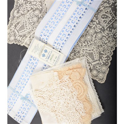 Lot 276 - A collection of lengths of Russian lace trimmings and lace edged handkerchiefs