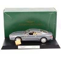 Lot 301 - Guiltoy Spain 1:18 scale Aston Martin DB&, with plinth base, and box.