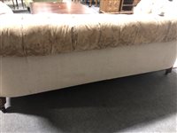 Lot 476 - Victorian Chesterfield settee.