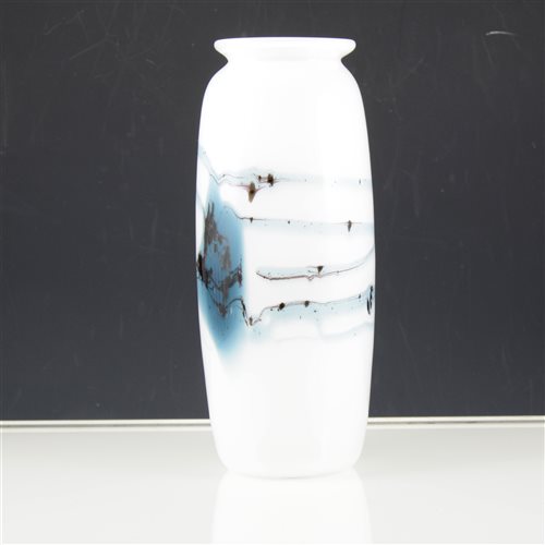 Lot 10 - A glass Michael Bang 'Atlantis' vase for Holmegaard.