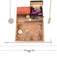Lot 231 - A branded cigar box of silver and costume jewellery, a pair of silver plain oval cufflinks, a pair of cufflinks marked "Sterling" in the form of antique pistols