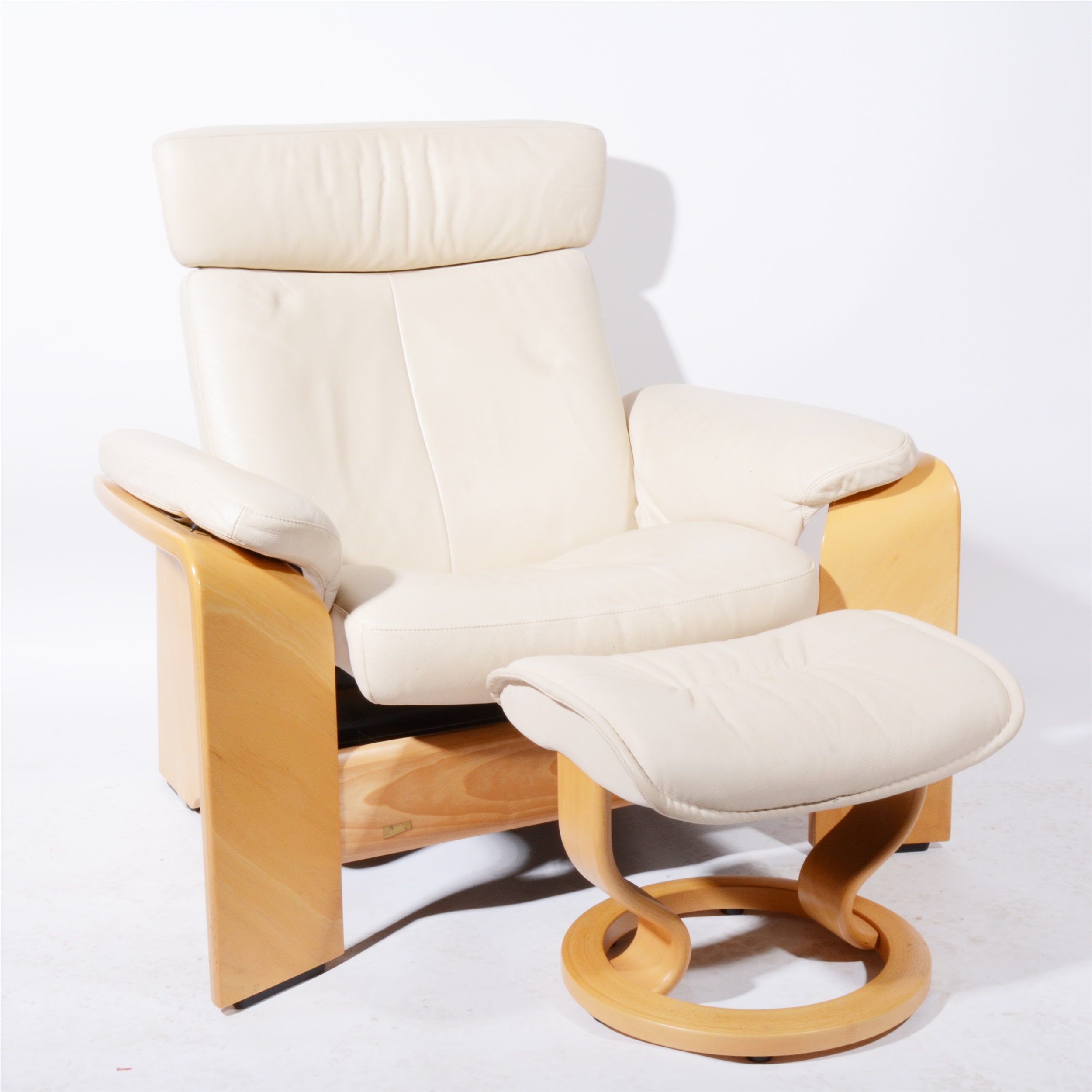 rona lounge chairs