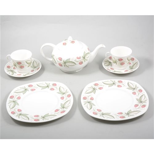 Lot 45 - Susie Cooper bone china teaset, Wild Strawberry pattern, including a teapot, 15cm. (32)