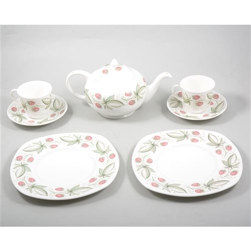 Lot 45 Susie Cooper Bone China Teaset Wild lot-45-susie-cooper-bone-china-teaset-wild