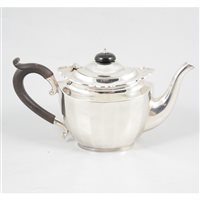 Lot 365 - A silver teapot, Birmingham 1927.
