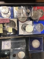 Lot 238 - A collection of British and worldwide coins,  mostly modern, some earlier coins William III