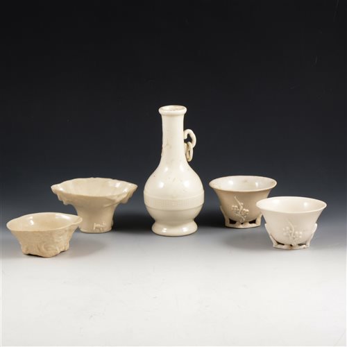 Lot 49 - Five items of Chinese blanc de chine porcelain