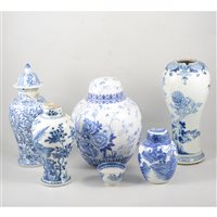 Lot 75 - A quantity of Chinese blue and white ceramics