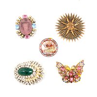 Lot 200 - Thirty-four vintage costume jewellery brooches, Scottie dogs, perspex amber, Jan Michaels San Francisco,  novelty Christmas Tree, paste intaglio,  1960's